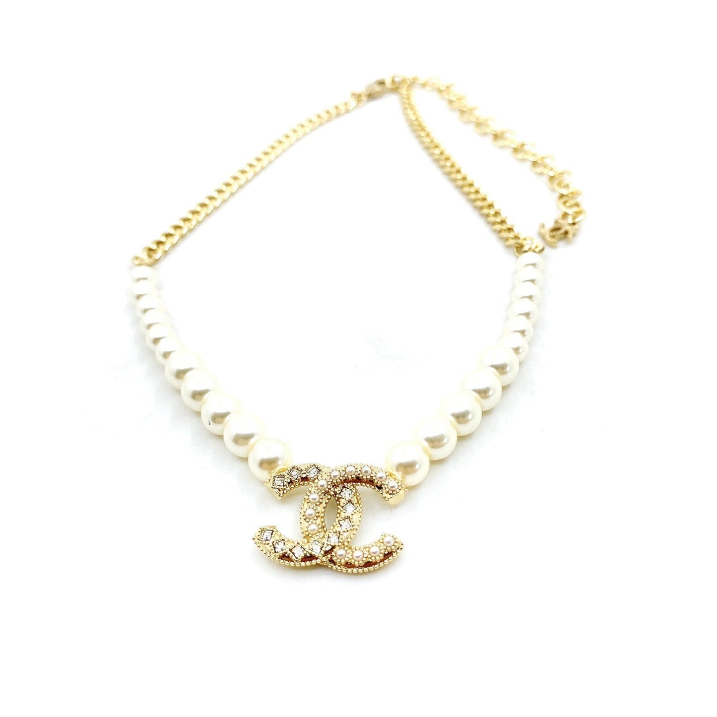 Chanel Pearls Choker 18K Gold Necklace