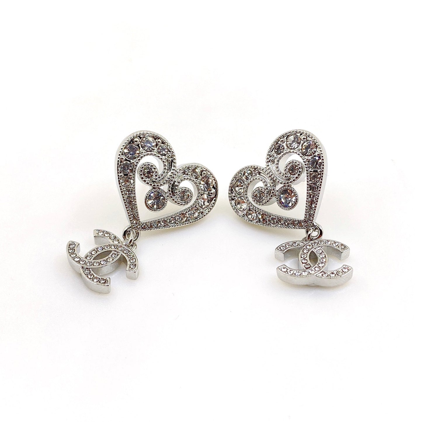 Chanel Heart Diamond 18K Gold Earrings
