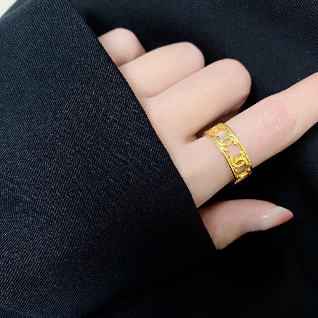 Chanel Vintage Openwork 18K Gold Ring