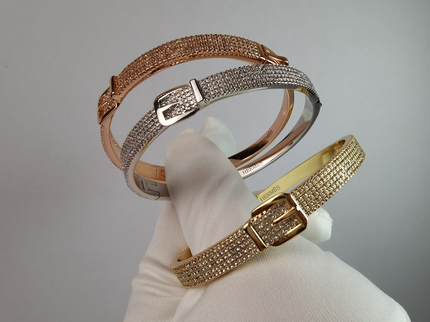 Hermes Kelly Diamond Vintage 18K Gold Bracelet