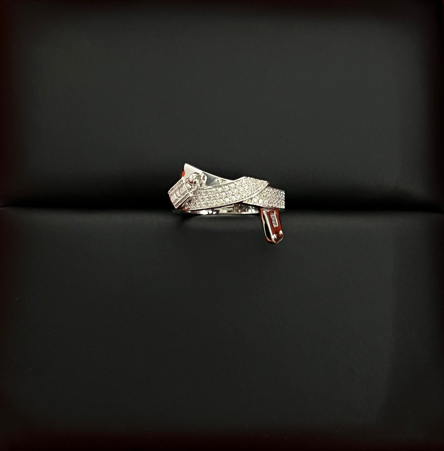 Hermes Kelly Gavroche Diamonds 18K Gold Ring
