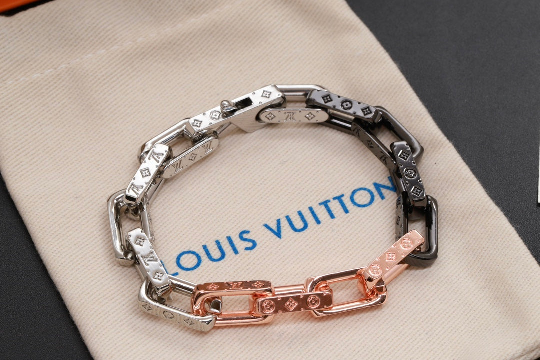 Louis Vuitton Monogram Chain 18K Gold Bracelet