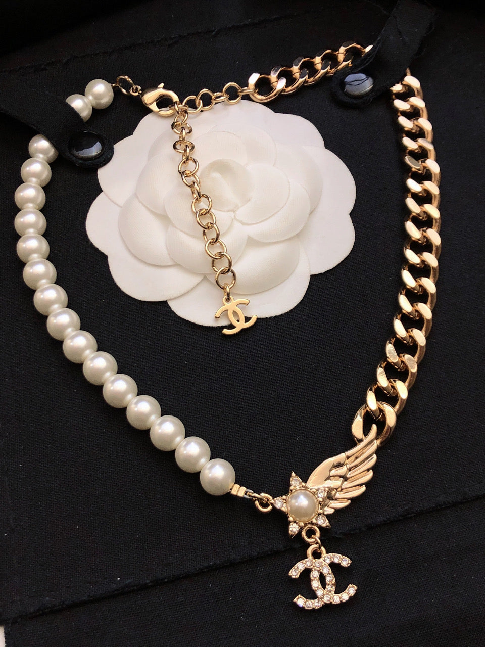 Chanel Wing Chain 18K Gold Necklace