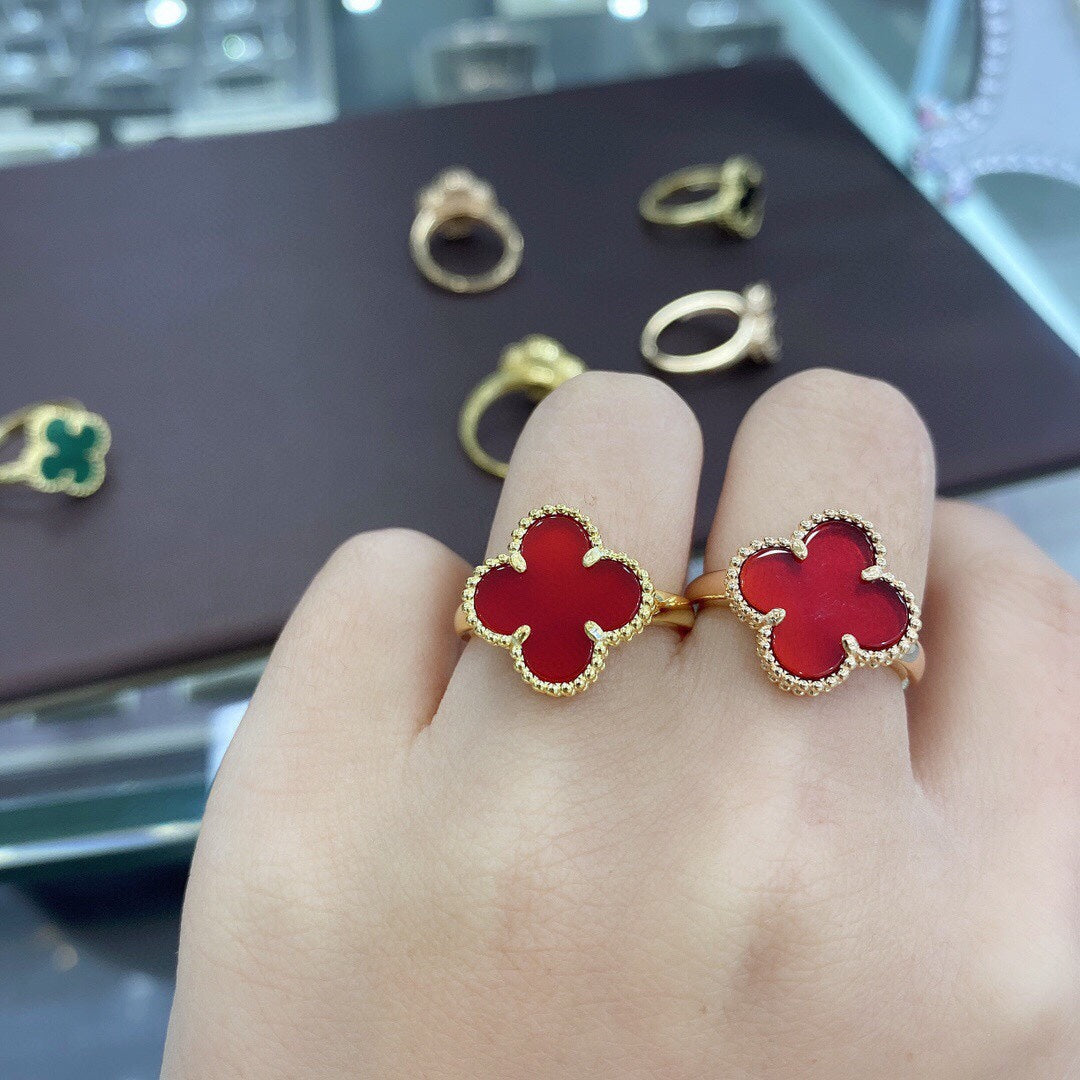 Magic Alhambra Clover 18K Gold Ring