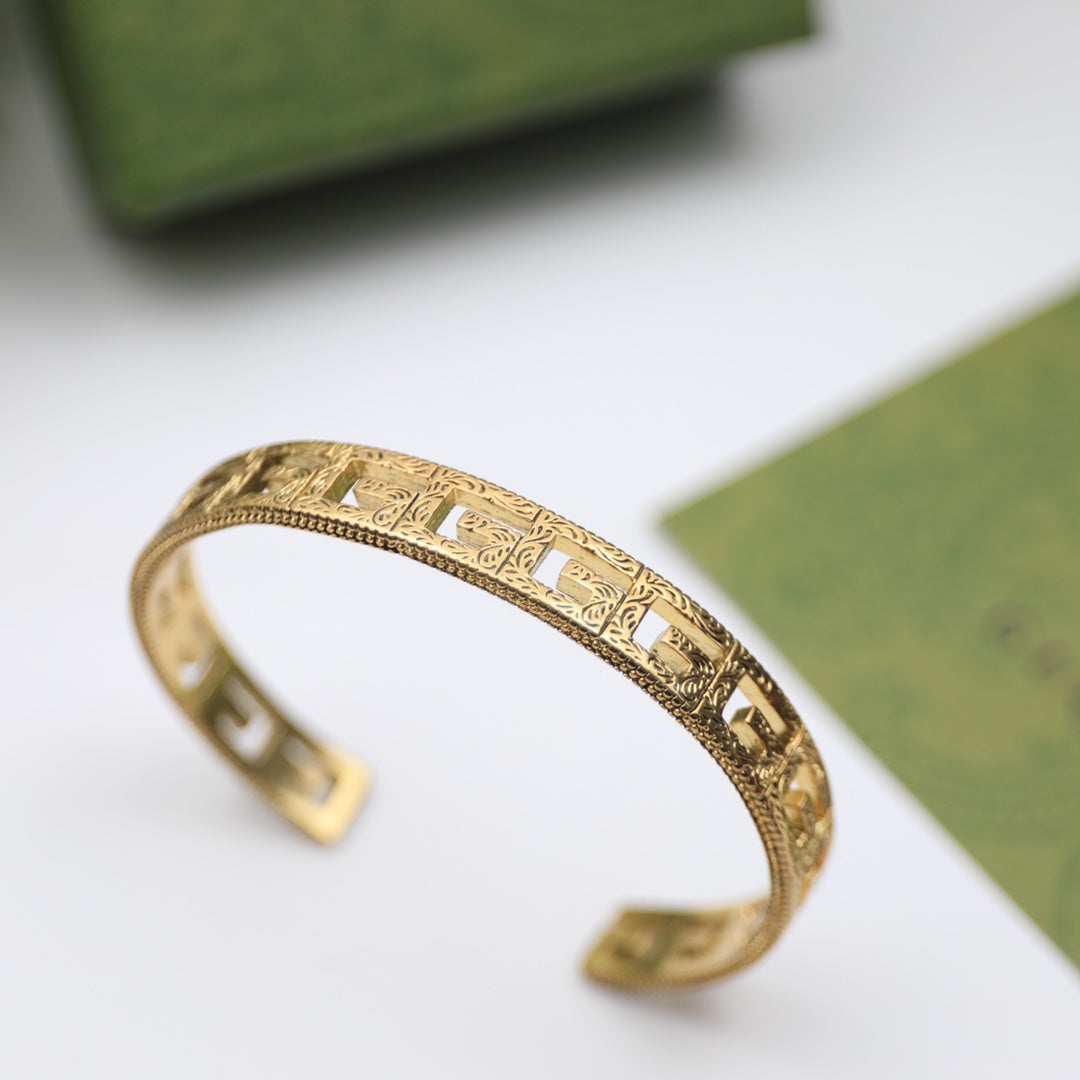 Gucci Double Cube 18K Gold Bracelet
