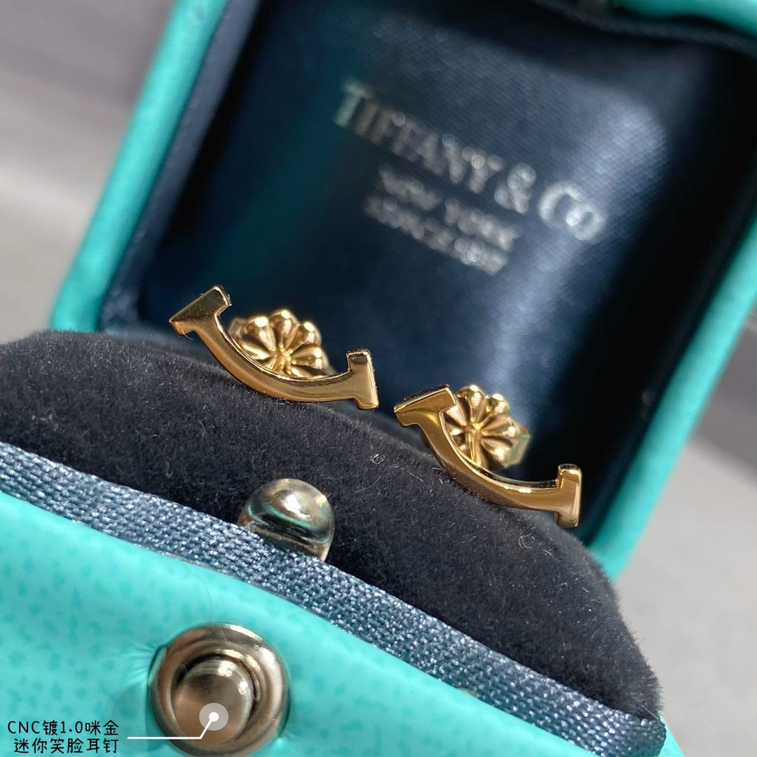 Tiffany Smile 18K Yellow Gold Earrings