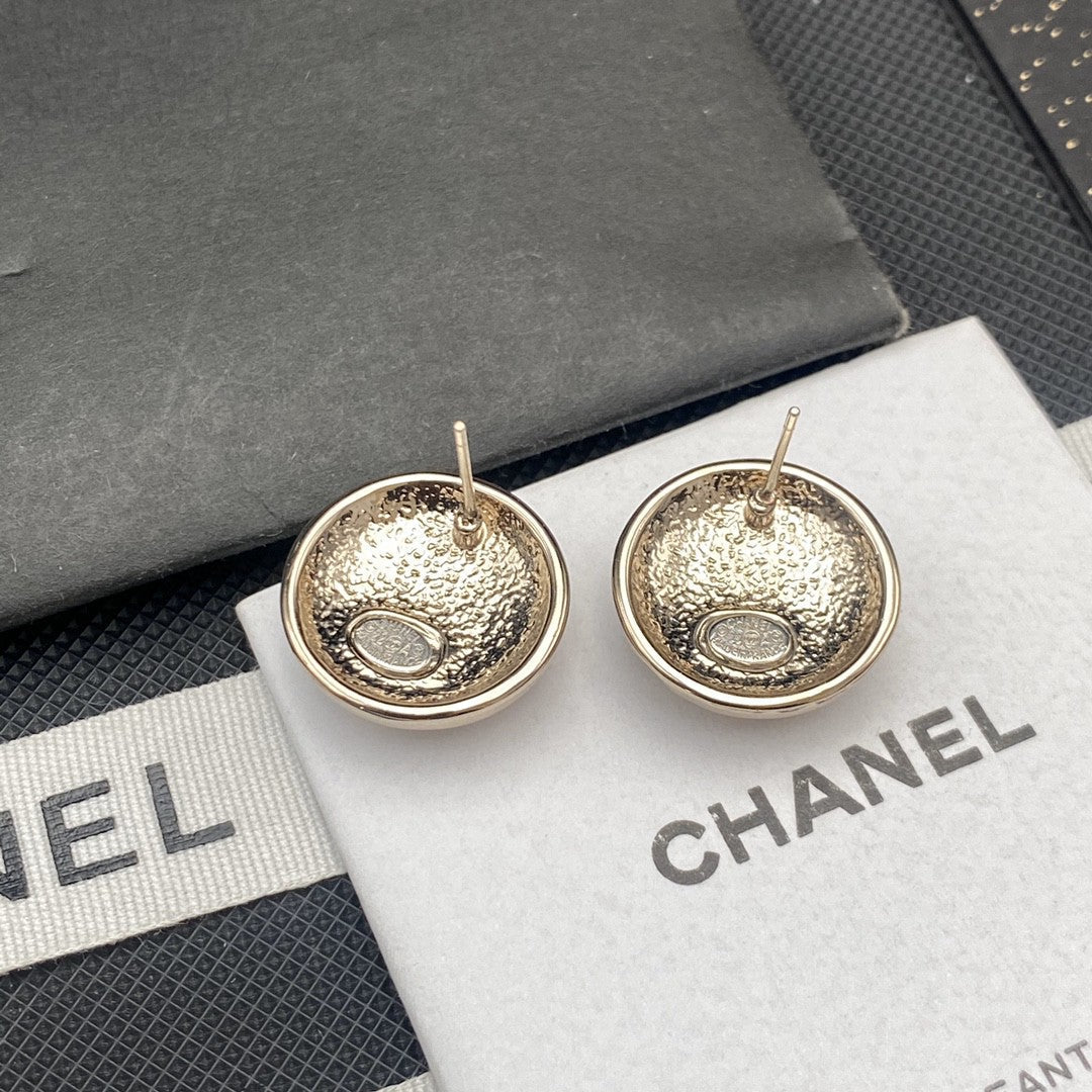Chanel Circle Diamond 18K Gold Earrings