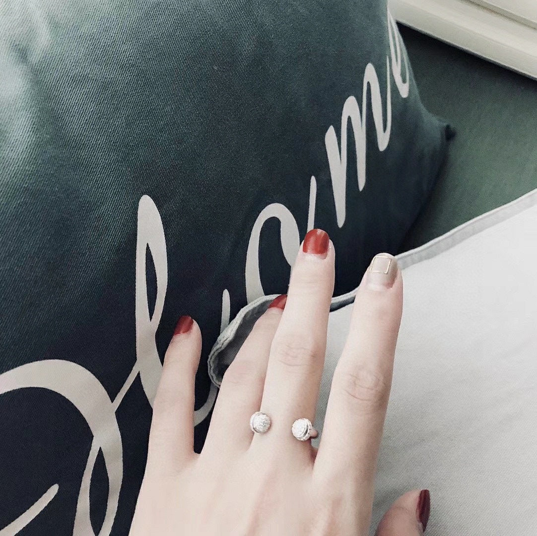 Open 18K White Gold Ring