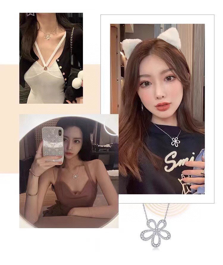 Flowerlace Pendant 18K Gold Necklace